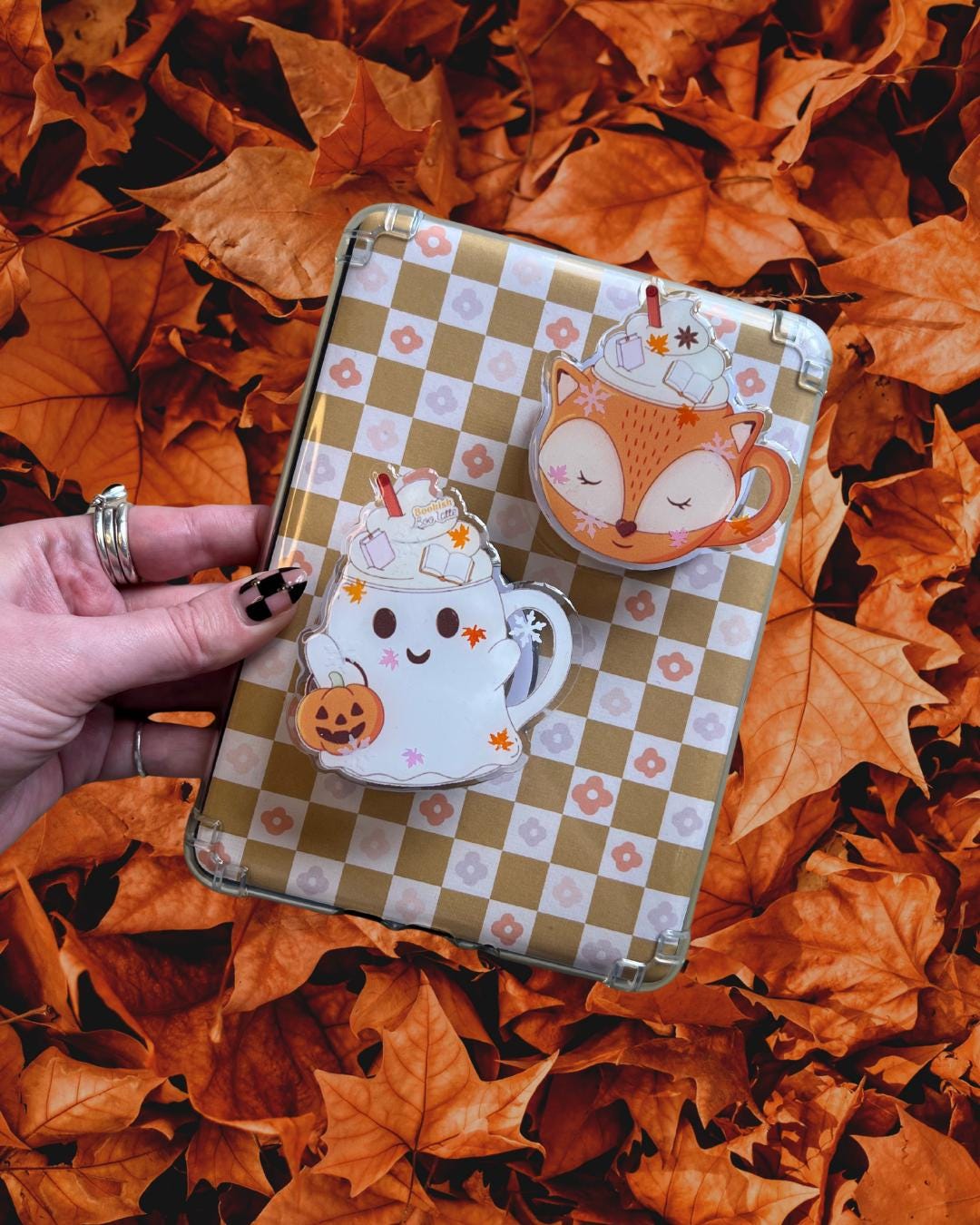 Halloween hot drink device holder - cosy autumn reader accessories