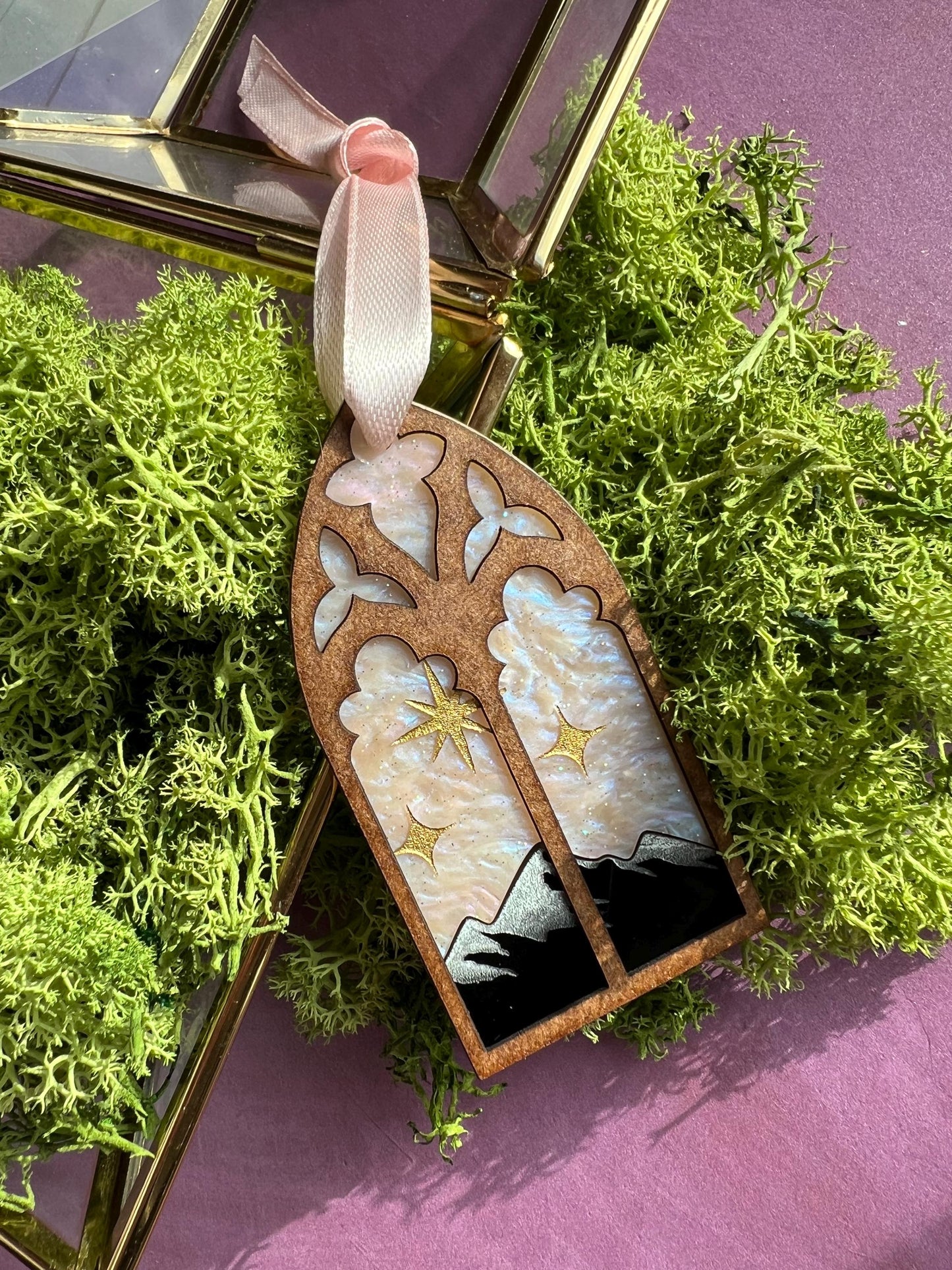 Pink night court decoration - fantasy book themed accessories