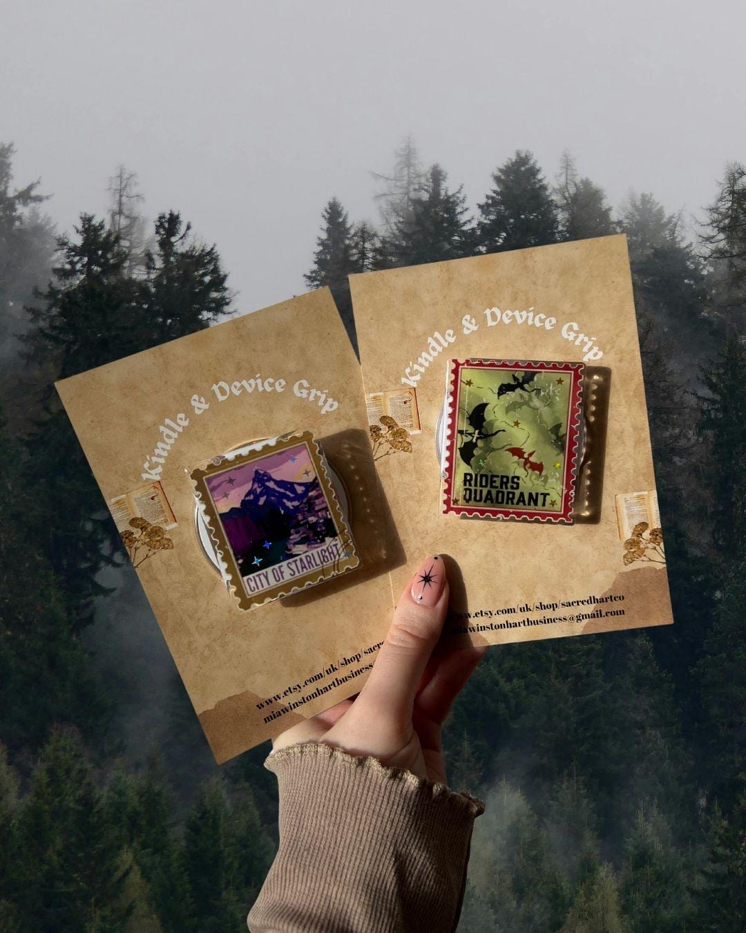 Fantasy book device grips - Fantasy romance reader accessories