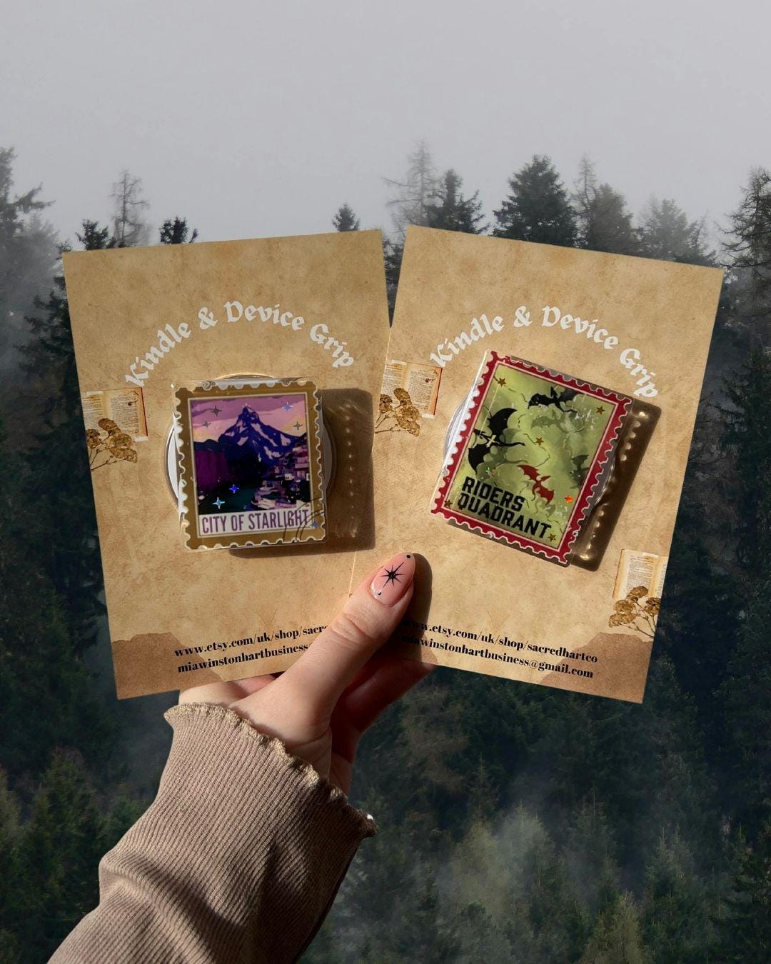 Fantasy book device grips - Fantasy romance reader accessories