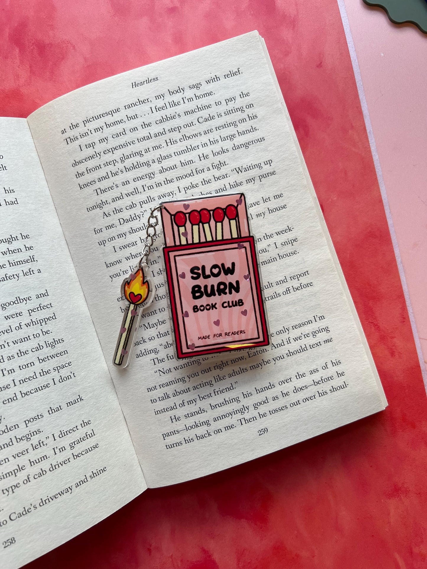 Slow burn book club device holder - Cowboy romance reader accessores