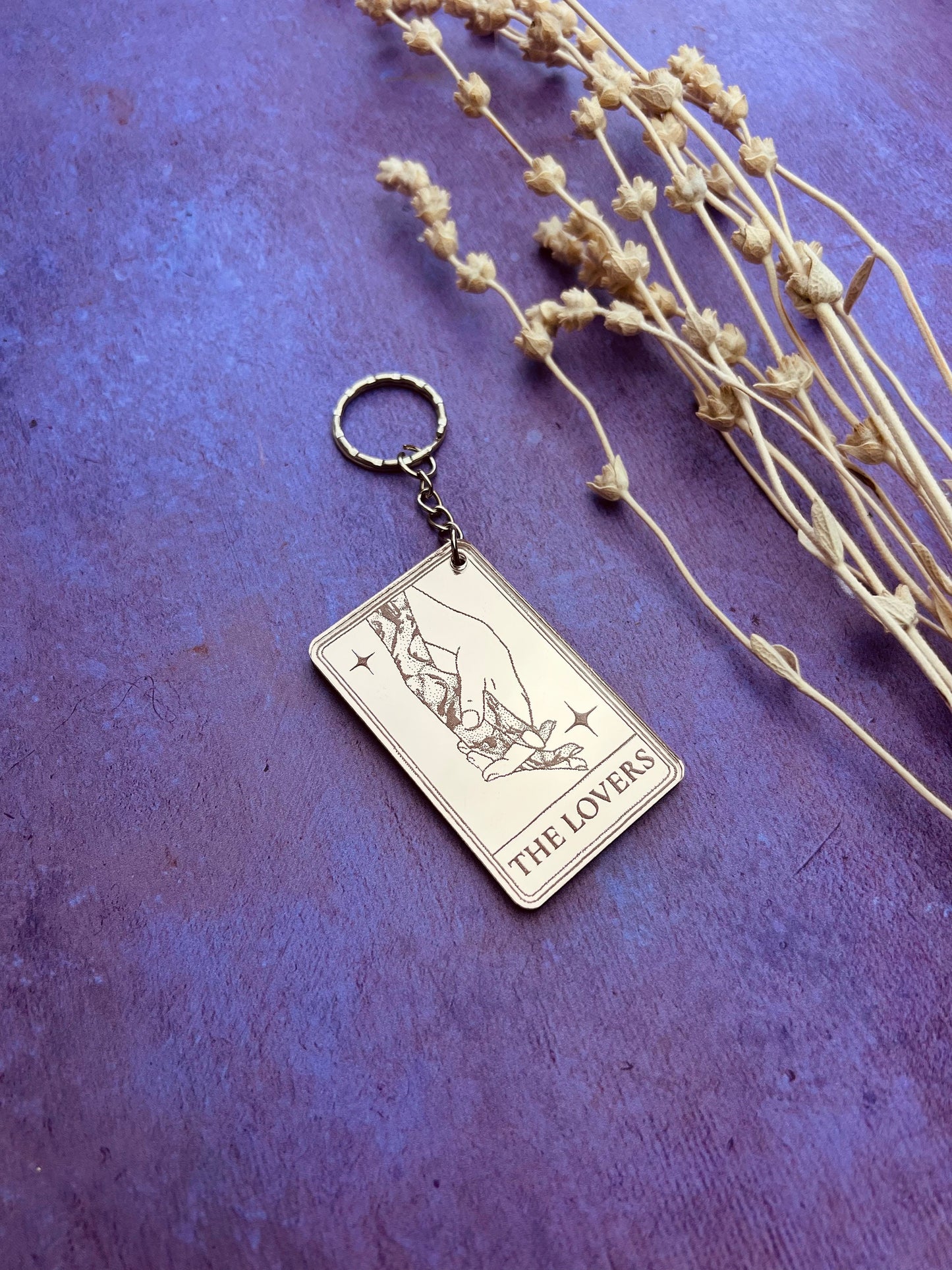 The lovers tarot card keychain - Fantasy romance reader accessories